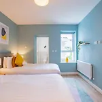 펜션 The Large Group House - Sleeps 28 *