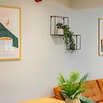 The Large Group House - Sleeps 28 펜션 골웨이