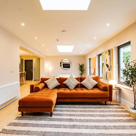 Tatil Evi 9br House - Walk To Eyre Square - Free Parking