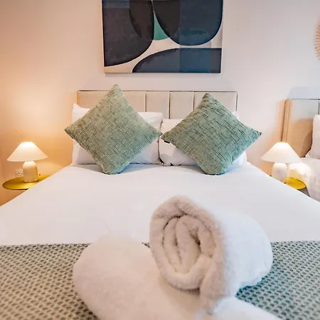 Tatil Evi 9br House - Walk To Eyre Square - Free Parking *
