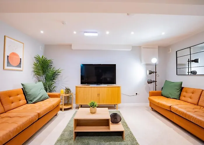 The Large Group House - Sleeps 25 Galway